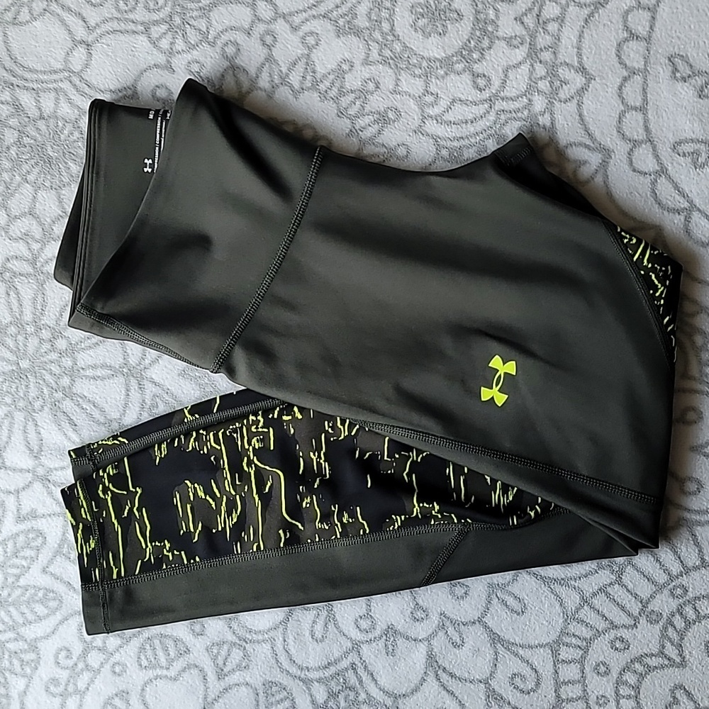 Under Armour Heat Gear Compression Capri Leggings Size M